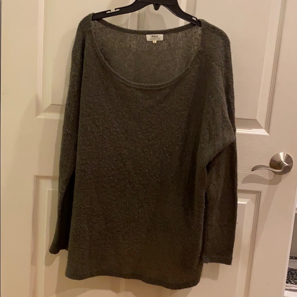 Piko sweater